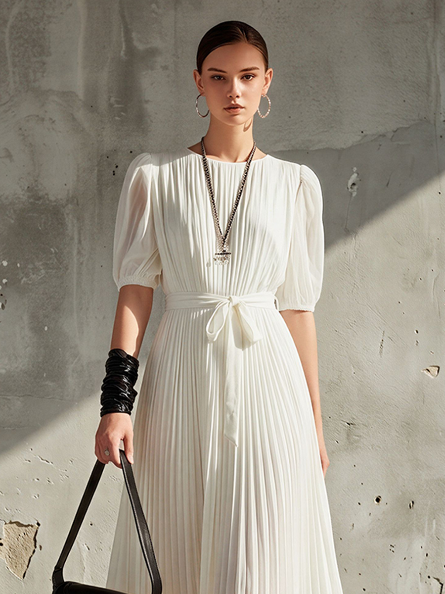 Noëlle™ | Abito Maxi Pieghettato Bianco in Chiffon da Donna con Maniche a Palloncino e Fiocco in Vita